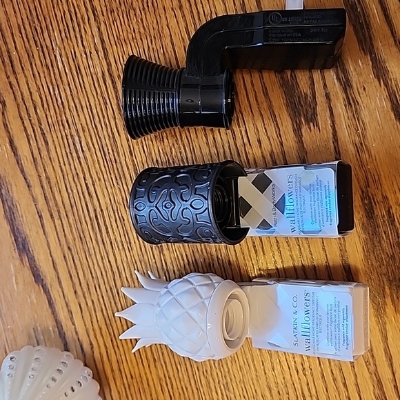 Bath & Body works Wallflower plugins - Picture 6 of 6